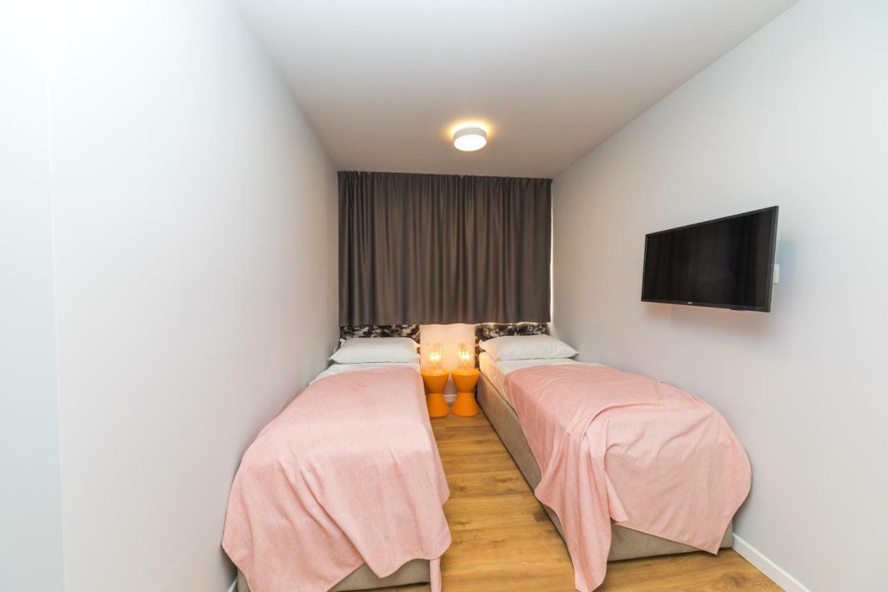 Glow Luxury Apartment With Terrace And Jacuzzi سبليت المظهر الخارجي الصورة