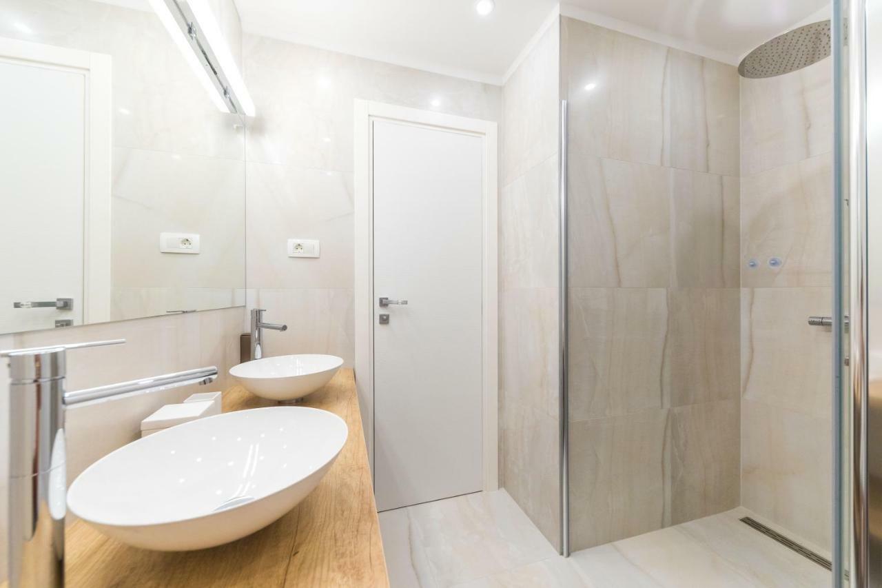 Glow Luxury Apartment With Terrace And Jacuzzi سبليت المظهر الخارجي الصورة