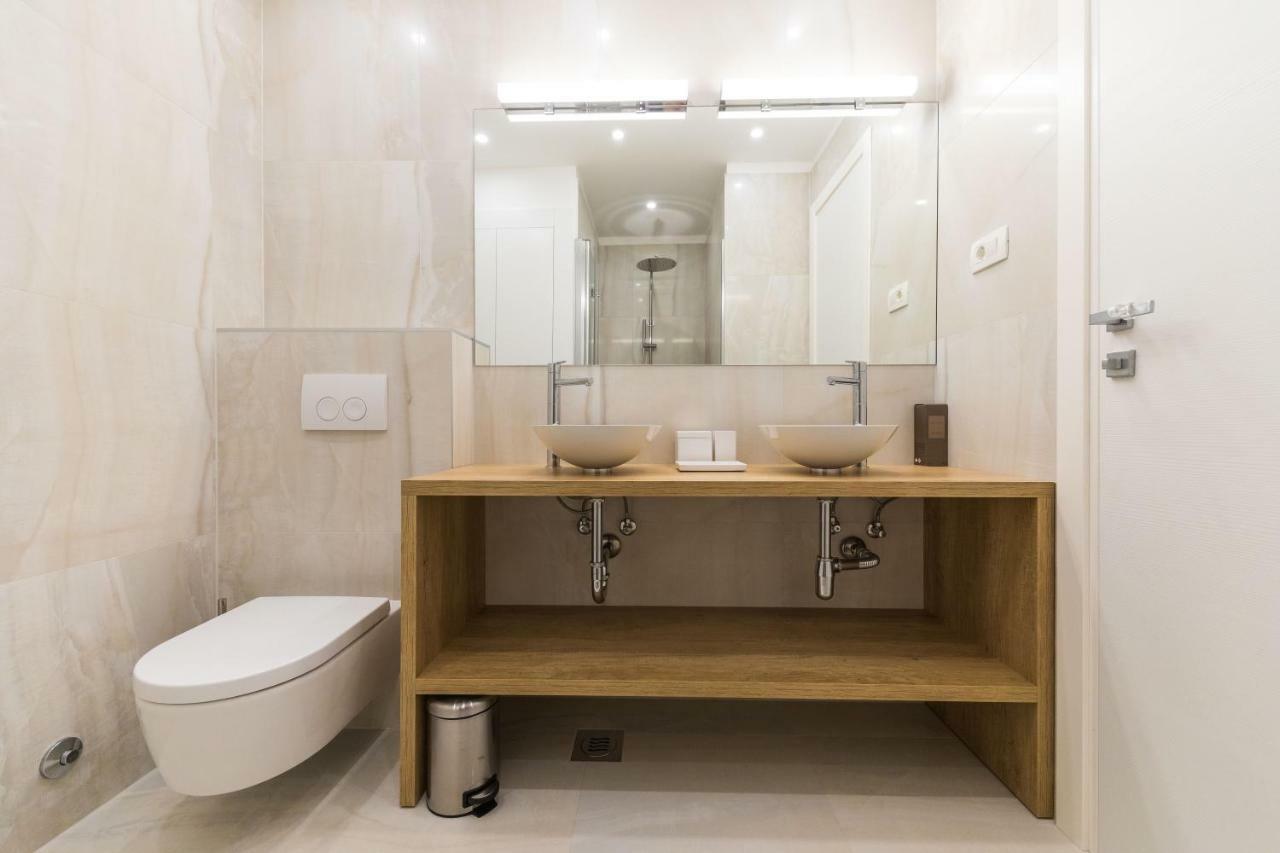 Glow Luxury Apartment With Terrace And Jacuzzi سبليت المظهر الخارجي الصورة
