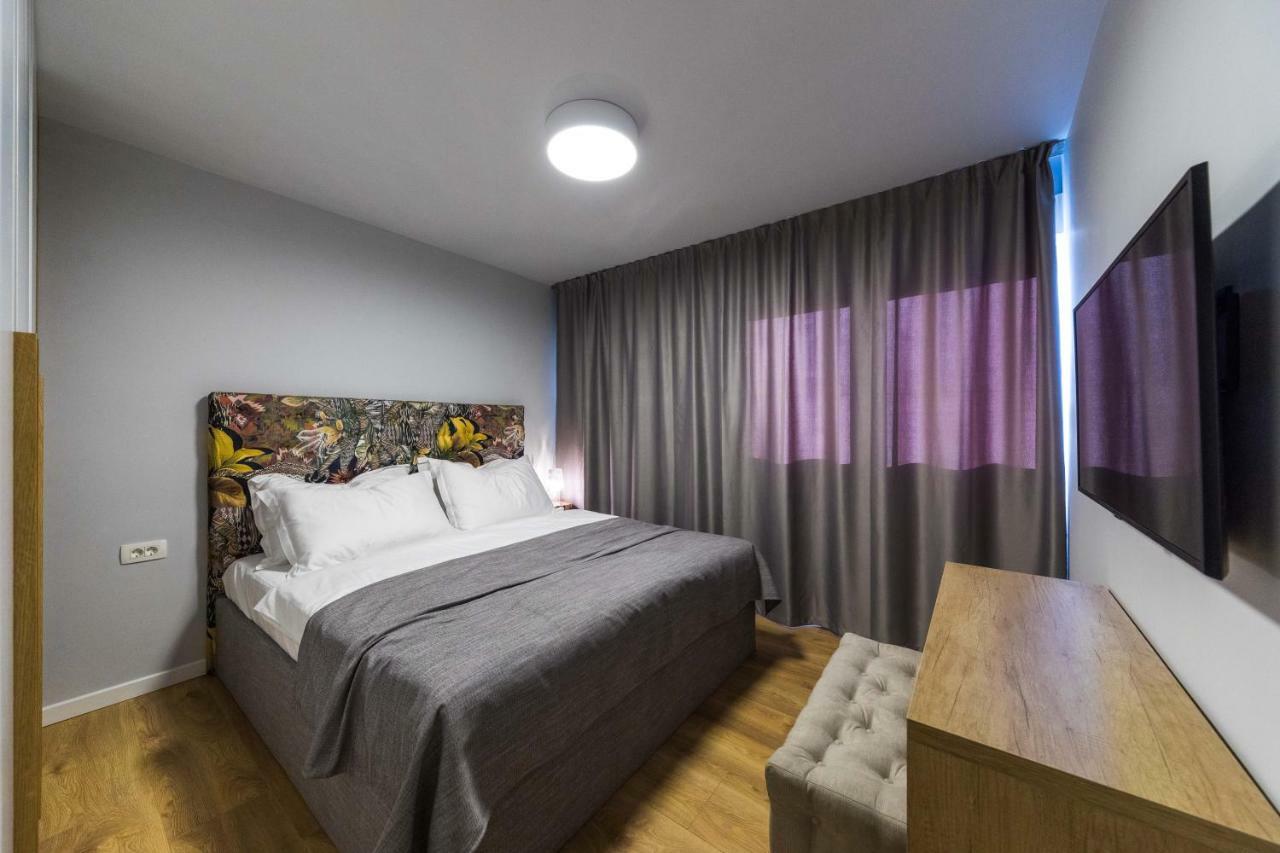 Glow Luxury Apartment With Terrace And Jacuzzi سبليت المظهر الخارجي الصورة